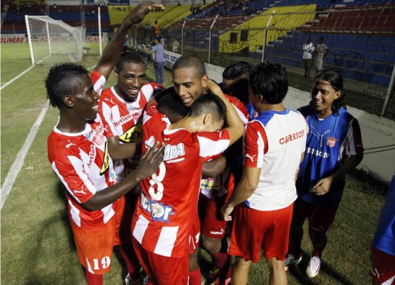 Marathón sufre otra vapuleada a manos del Vida en liga hondureña