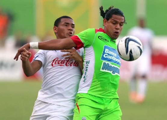 Marathón da la sorpresa goleando a Olimpia y sale del descenso