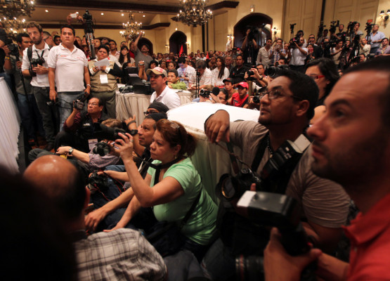 Manuel Zelaya: 'Estamos dispuestos a ir a las calles a defender nuestro triunfo”