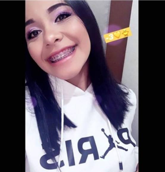 La joven de 22 años rompe barreras y se muestra como una mujer muy valiente. “Viví con esos complejos de no querer ser yo, hice mucha pantalla, pero en realidad no era yo. La Yuridia que miraban en las redes sociales acompañada con 'x' persona no era yo”, dice.