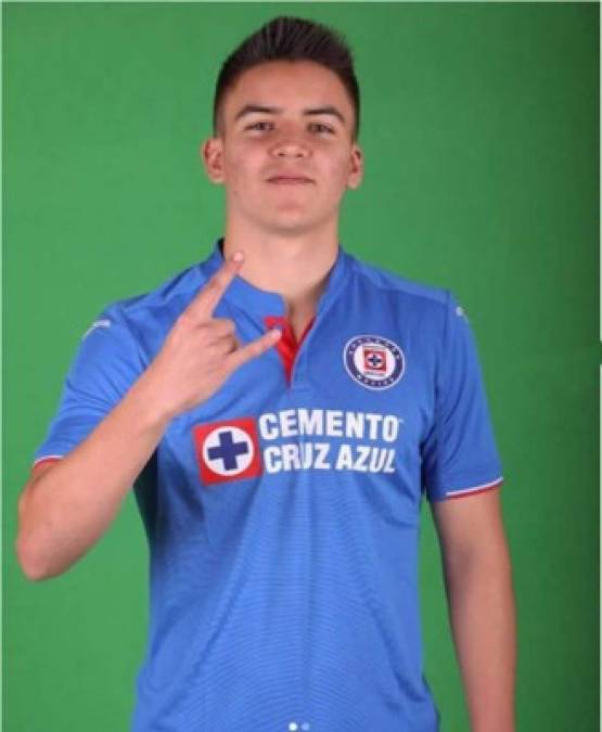 Resulta que Alejandra Valdés habría empezado una aventura con el joven jugador del Cruz Azul, Luciano Bocco, hijo de Pablo Bocco , ex jugador del Motagua.