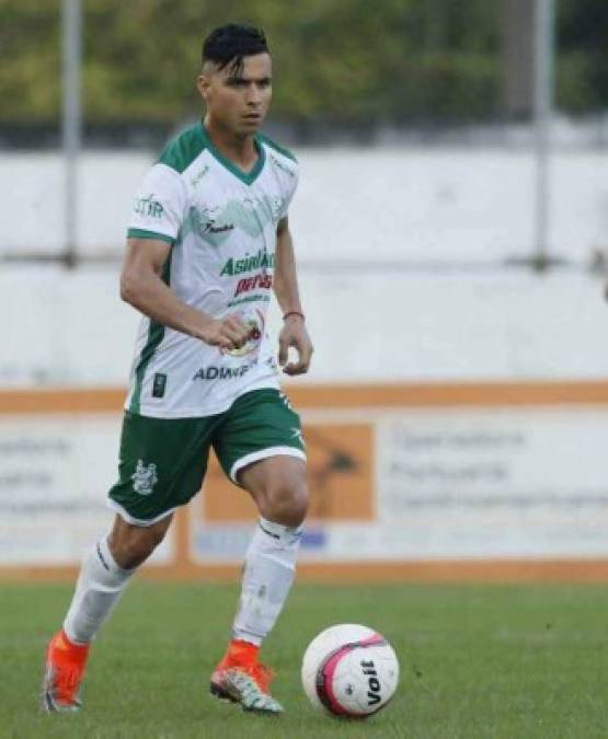 Gerson Rodas: El mediocampista está sin equipo tras ser dado de baja en el Platense.