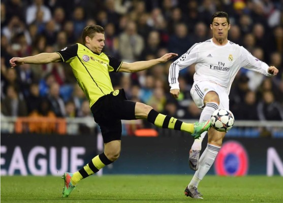 Real Madrid golea al Borussia Dortmund y pone un pie en semifinales