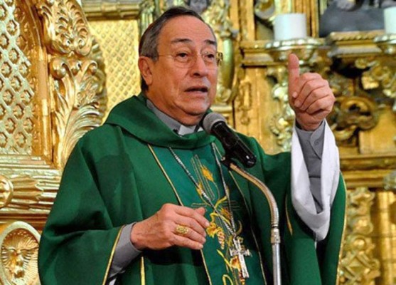 El cardenal Rodríguez sigue mejorando en su estado de salud tras dar positivo a covid-19