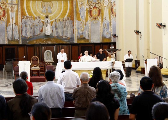 Padre Saturnino destaca 50 años de liderazgo de LA PRENSA