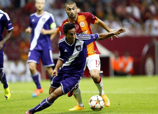 El Anderlecht de Andy Najar dejó ir el triunfo en el final ante Galatasaray