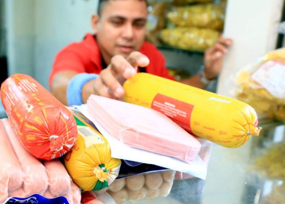 Hondureños consumen más pollo que carnes rojas