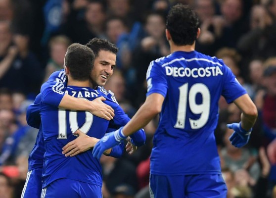Diego Costa ayuda al Chelsea a mantenerse firme como líder