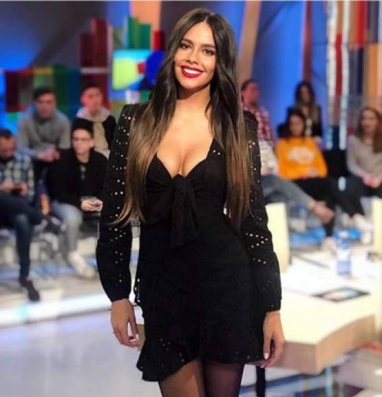 Cristina Pedroche es presentadora en el programa 'Zapeando' de LaSexta y ahí aprovechó para mandarle el recadito a Cristiano Ronaldo.