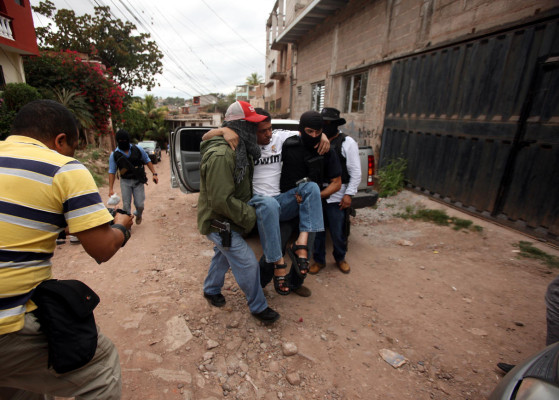 Policía libera a ingeniero y cae banda de plagiarios en Tegucigalpa