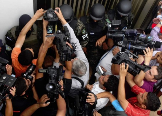 Fotogalería: Así fue el paso de Mario Zelaya por los juzgados de Honduras