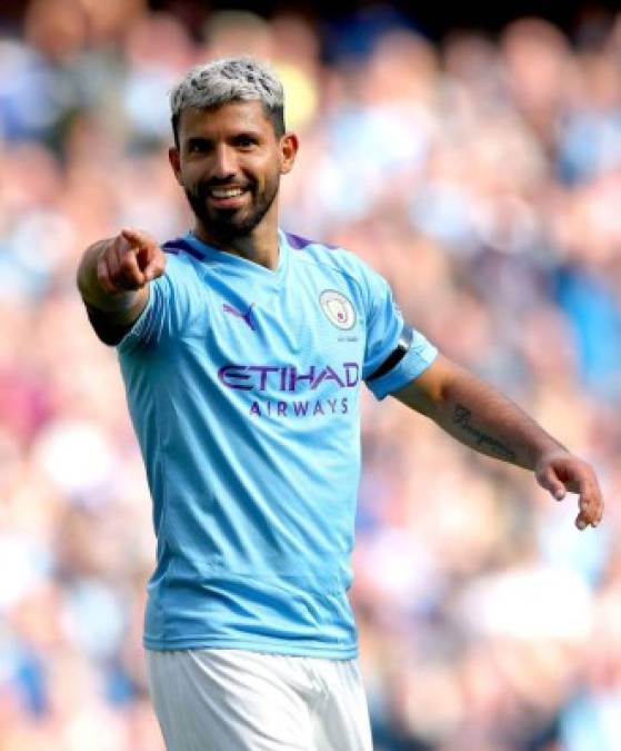 Sergio Agüero se quedará un año más en el Manchester City. El delantero argentino admitió querer retirarse en Independiente, pero según informan en The Telegraph, el jugador de 32 años va a completar el último año que le une al conjunto de Pep Guardiola, y sería en la próxima temporada cuando hiciese las maletas de vuelta a su país.