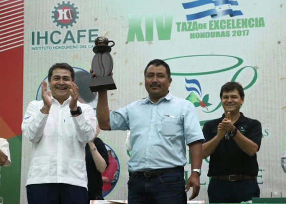 Eligen al mejor productor de café de Honduras