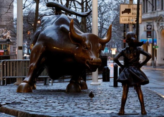 El escultor del toro de Wall Street acusa a Nueva York de violar sus derechos