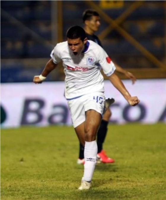 Otro que debutó en el Olimpia y con gol fue el joven jugador Pedro González, de 17 años. Festejó a lo grande y no pudo contener las lágrimas en su celebración.