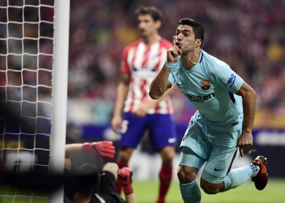 Suárez rescata al Barcelona frente a Atlético