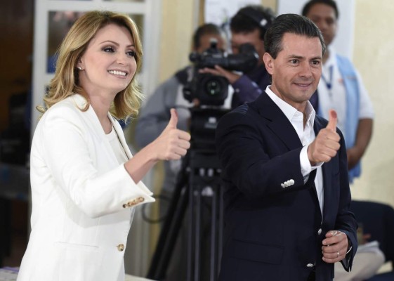 El PRI de Peña Nieto se impone en violentas elecciones