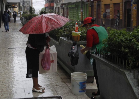 Frente frío seguirá dejando lluvias en el norte del país