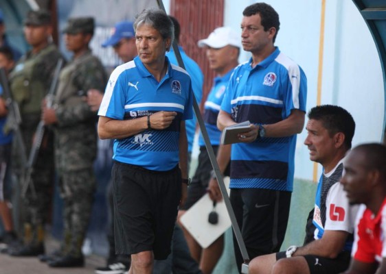 ¡Barrida! El Olimpia anuncia la salida de seis futbolistas