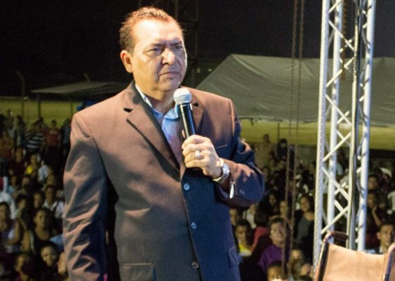 Pastor Misael Argeñal es sanado por un milagro 