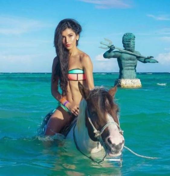 Rosemary al igual que las otras 16 bellas hondureñas estuvieron en Roatán concentradas en el concurso y disfrutando de la hermosa isla.