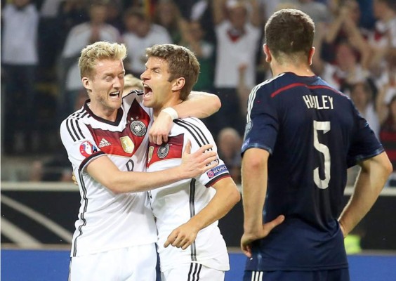 Müller salva a Alemania en el inicio de eliminatorias a la Eurocopa-2016