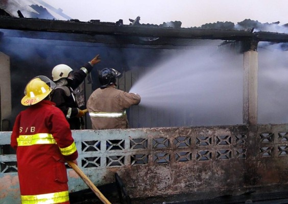 Quieren abrir estación de bomberos en aldeas de El Progreso