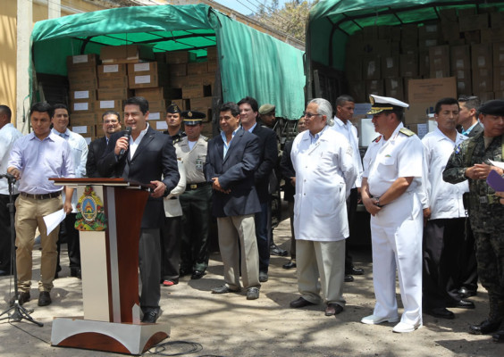 Excluye a funcionarios públicos de Honduras en compra de medicinas