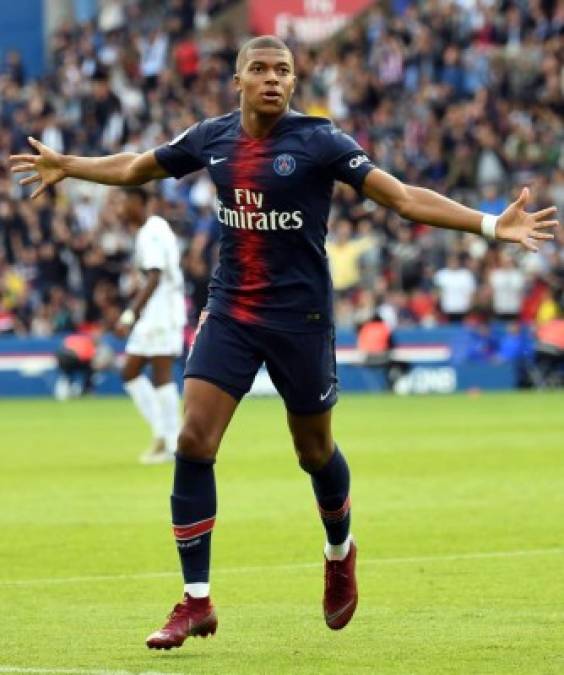 1. Kylian Mbappé - Del Mónaco al París Saint Germain. 135 millones de euros.