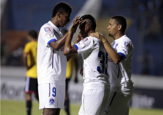 Olimpia se dio un festín de goles con el Alpha United y lidera su grupo