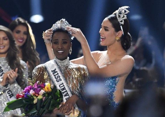 Sudáfrica gana la corona del Miss Universo 2019  