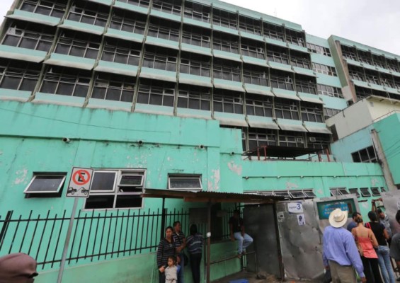 Matan a puñaladas a paciente del Hospital Escuela