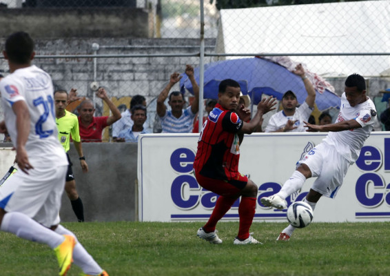 Deportes Savio le sacó el triunfo de la bolsa al Olimpia en el añadido