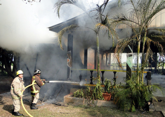 Incendio consume centro de diversión en El Progreso