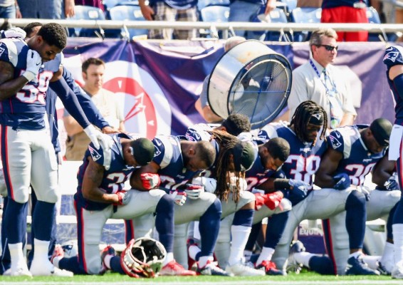 Letra 'racista' de himno de EUA enciende polémica en NFL