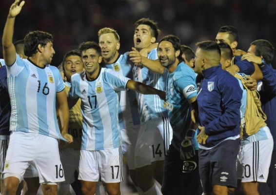 ¡Insólito! Club argentino jugó con uniforme prestado en la Copa Libertadores