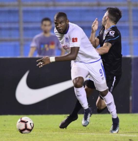 Jorge Benguché: Será otro de los delanteros del Olimpia ante los cremas. Es el goleador del club olimpista.