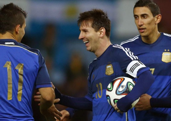 Argentina planea salir con su equipo de gala ante Honduras