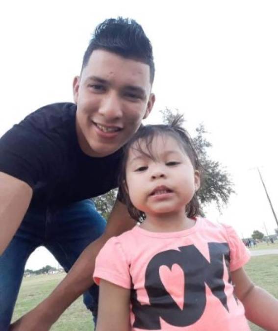 Kevin López: El mediocampista del Motagua es padre de una hermosa niña.