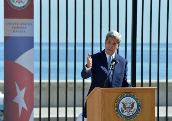 John Kerry pide una 'democracia auténtica' en Cuba 