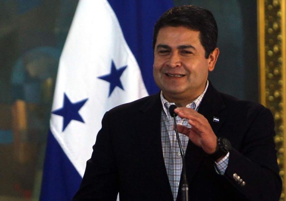 Presidente de Honduras viaja a Roma a canonizaciones de papas