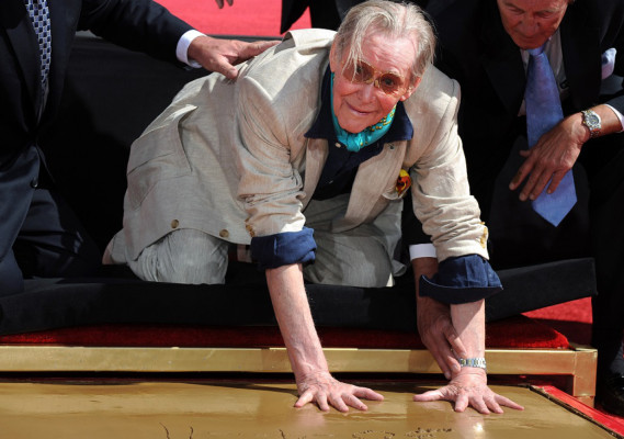 Muere Peter O'Toole, el actor que dio vida al legendario Lawrence de Arabia
