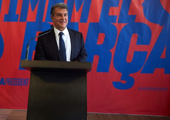 Joan Laporta presenta su candidatura a la presidencia del Barcelona y se pronuncia sobre Messi