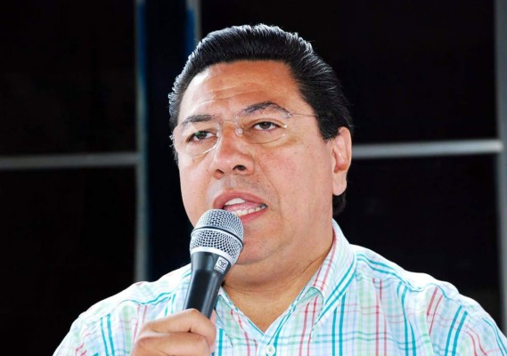 Envían a prisión a exgobernador de Michoacán por nexos con los narcos