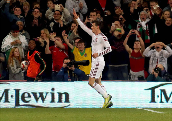 Bale cierra la victoria de Gales sobre Islandia con un golazo