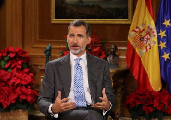 El rey Felipe VI advierte a independentistas tras victoria electoral