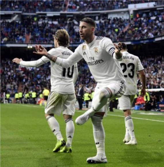 Sergio Ramos llamó la atención de todos con esta extraña celebración. Foto AFP