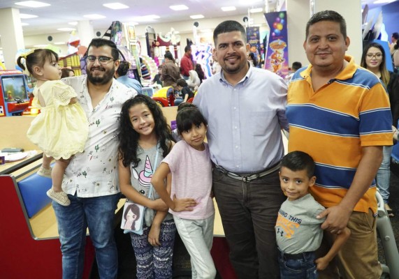 Felicidad y diversión en el Día del niño