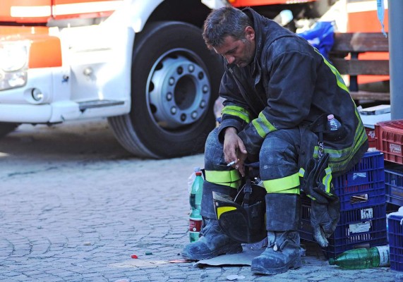 Al menos 159 muertos deja hasta el momento el terremoto en Italia