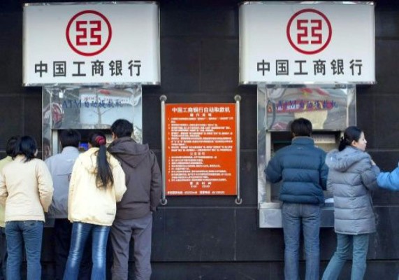 Roban 10 millones de euros de cajeros automáticos en Japón  